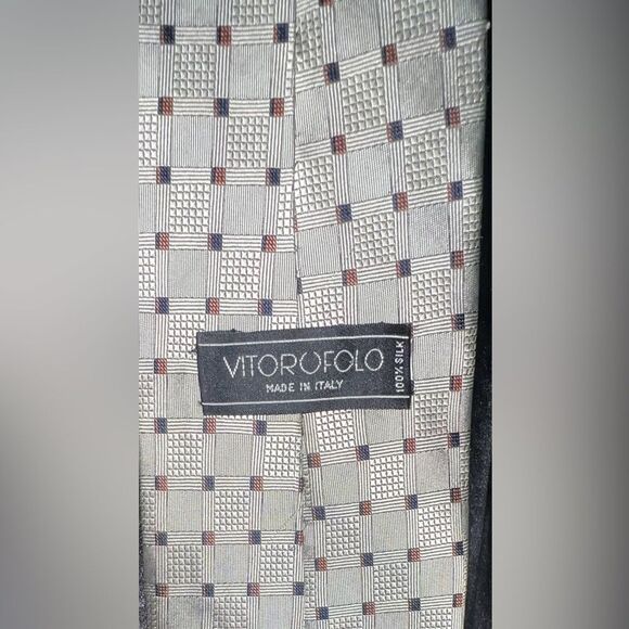 Vintage Designer Ties, Valentino, YSL, Burberry, Vitorofolo, & Paolo Gucci. - Picture 7 of 15